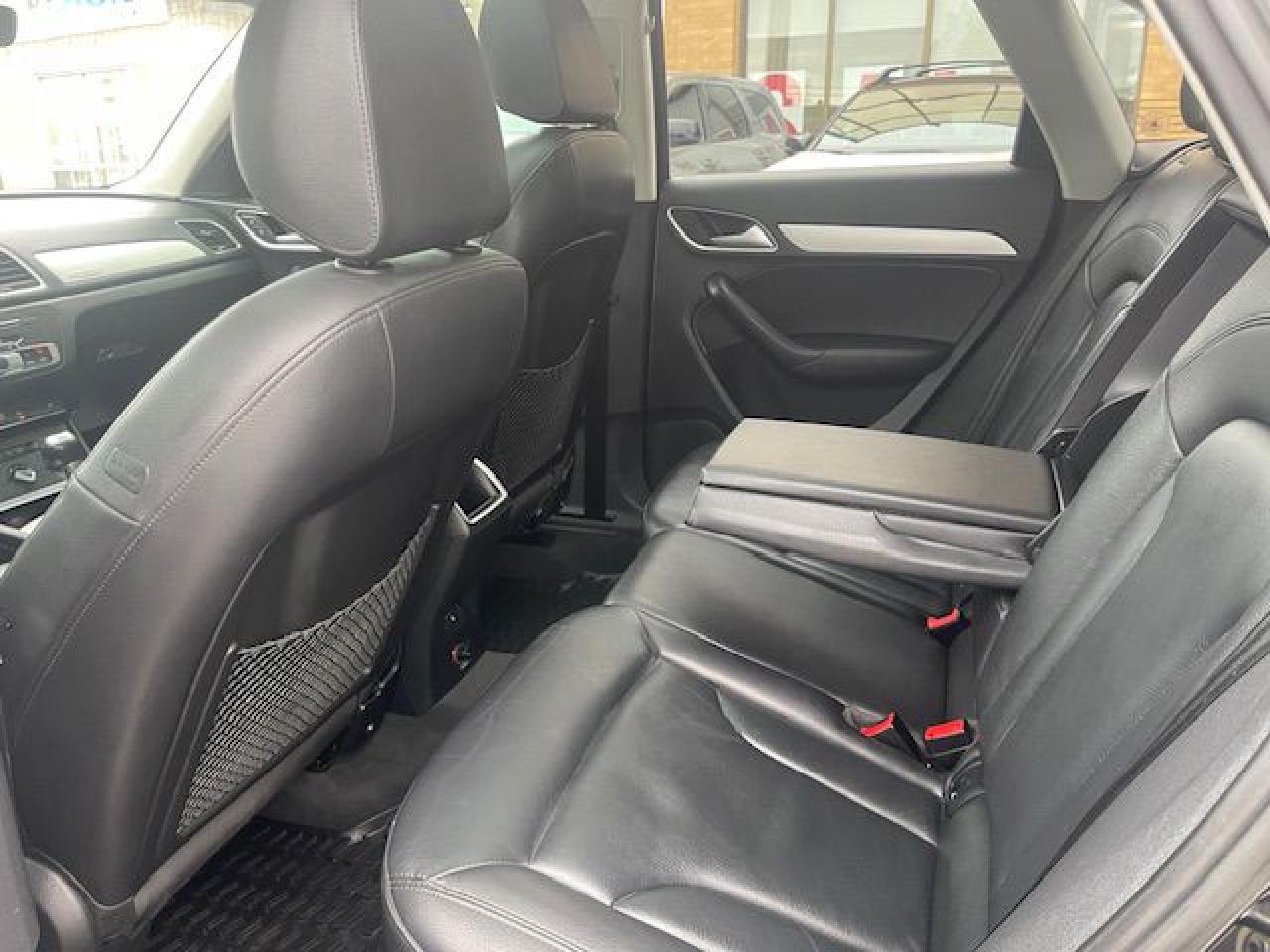 2018 Audi Q3 PREMIUM / NAVIGATION / SUNROOF / CAMERA - Photo #21