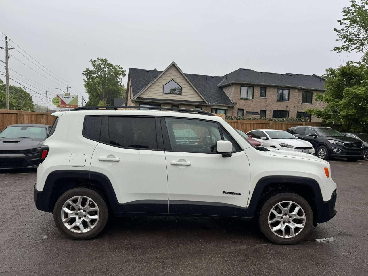2015 Jeep Renegade North - Photo #8
