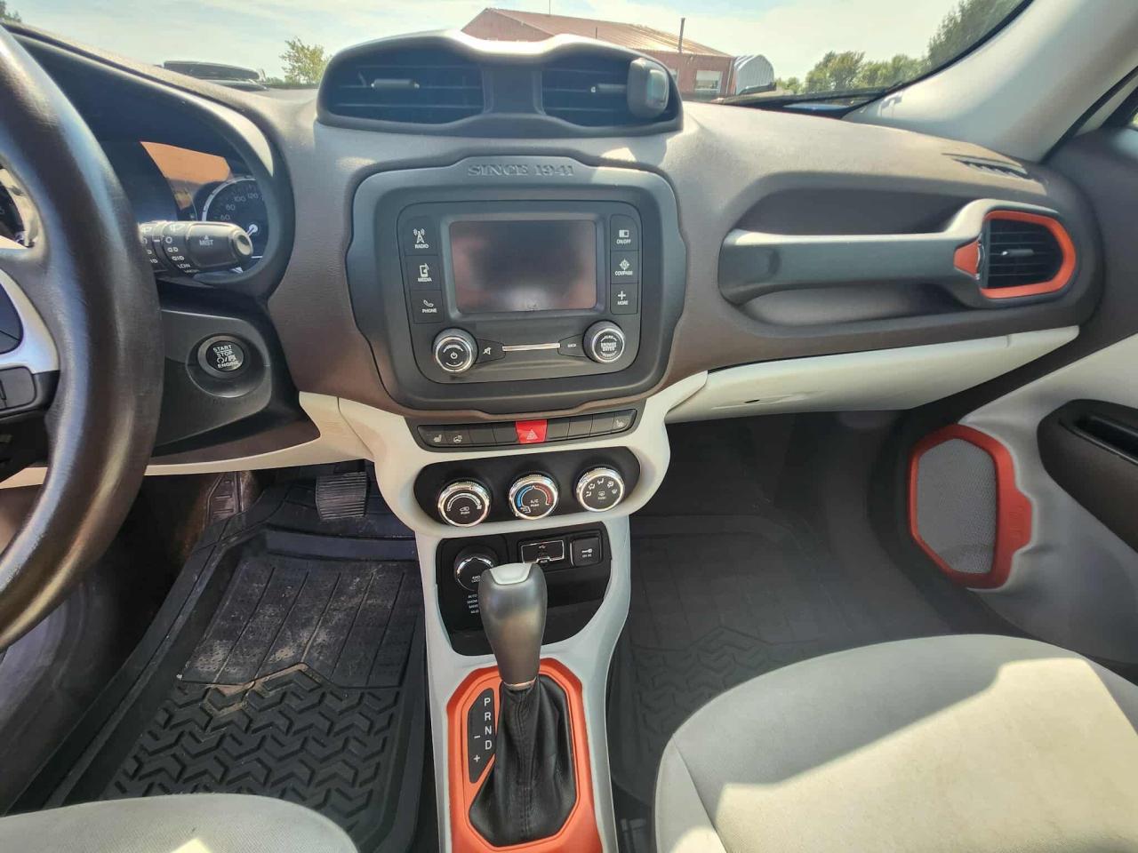 2015 Jeep Renegade 4WD 4dr - Photo #14