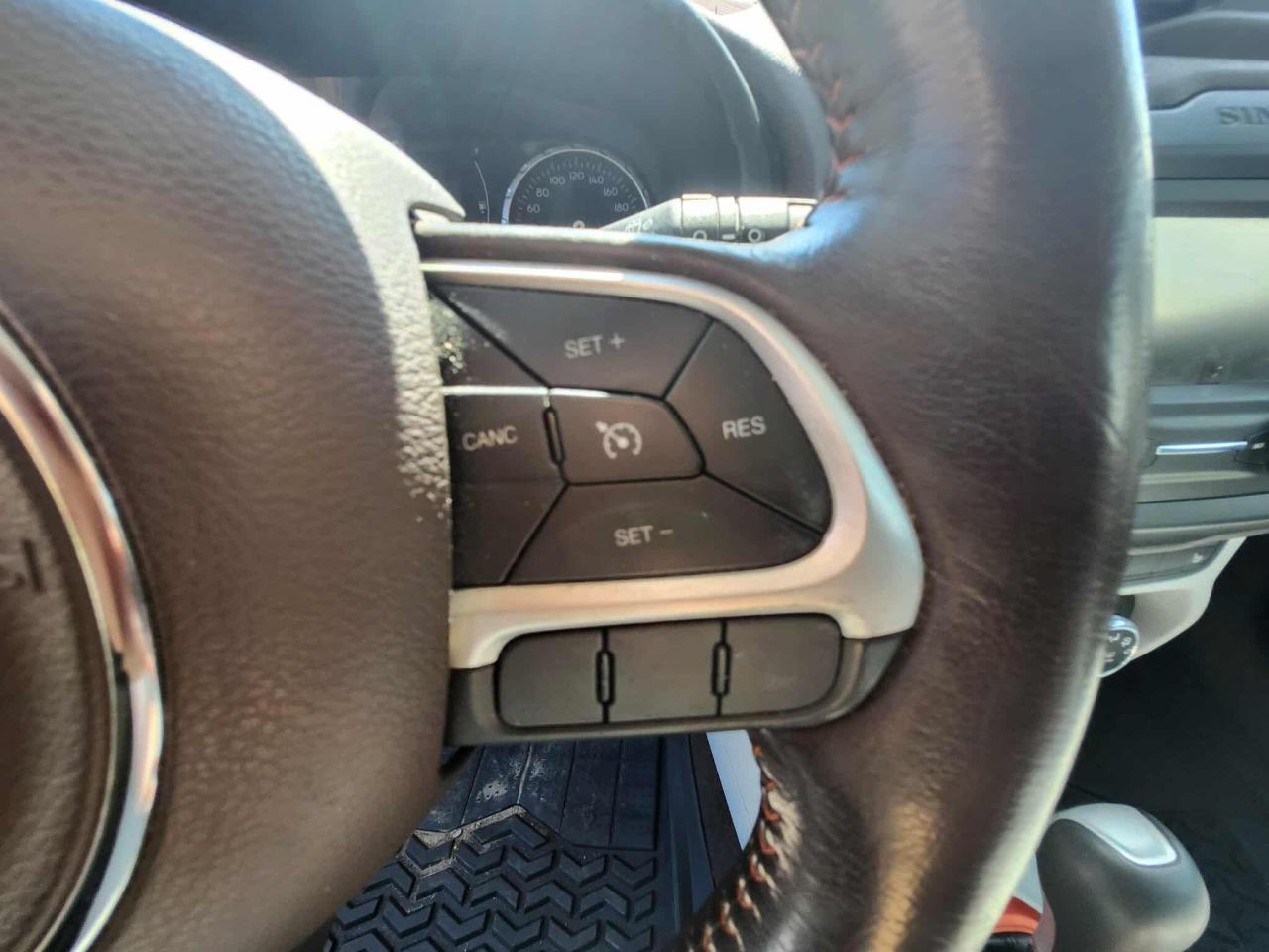 2015 Jeep Renegade 4WD 4dr - Photo #17