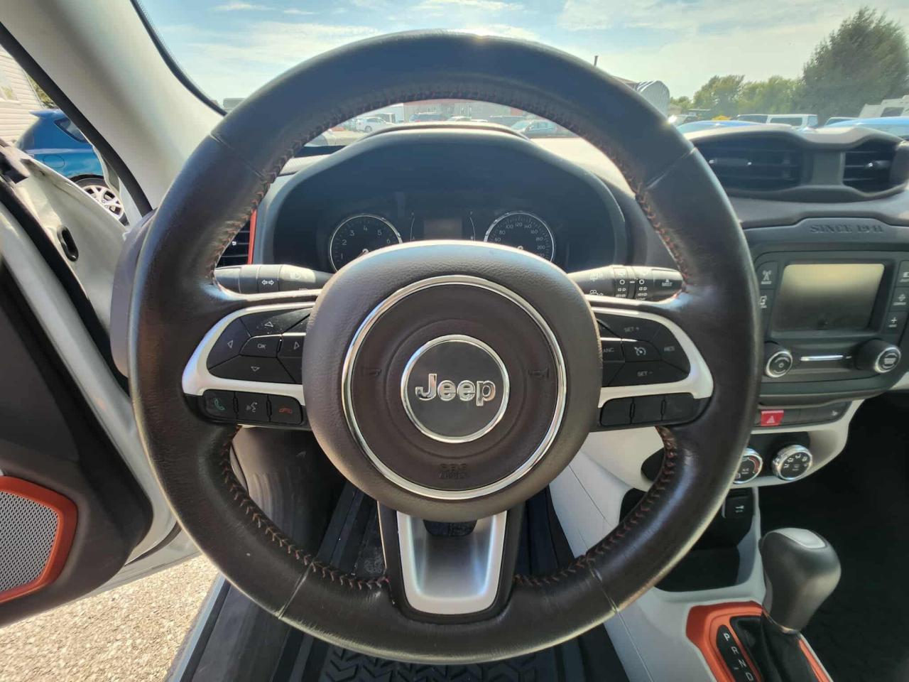 2015 Jeep Renegade 4WD 4dr - Photo #20