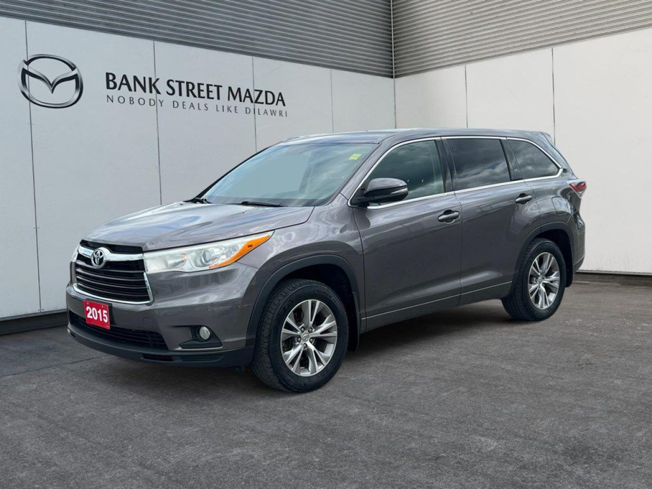 Used 2015 Toyota Highlander AWD 4dr LE for sale in Ottawa, ON