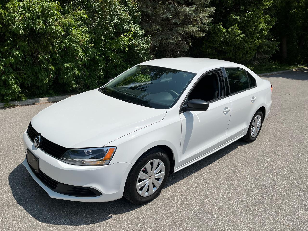 2013 Volkswagen Jetta TRENDLINE+ - Photo #2