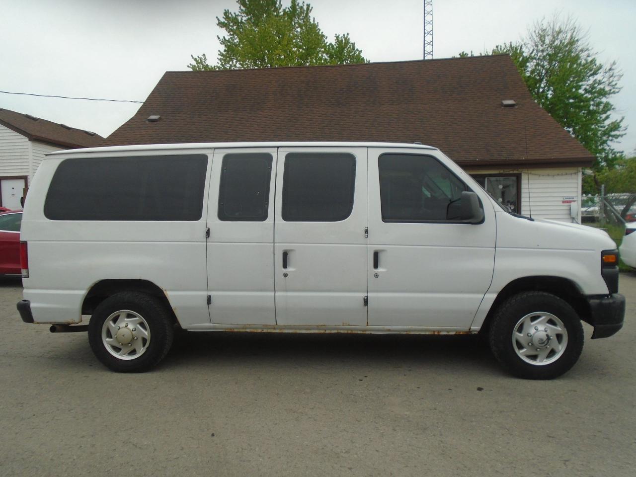 2014 Ford Club Wagon 11 passenger E-150 XLT - Photo #1