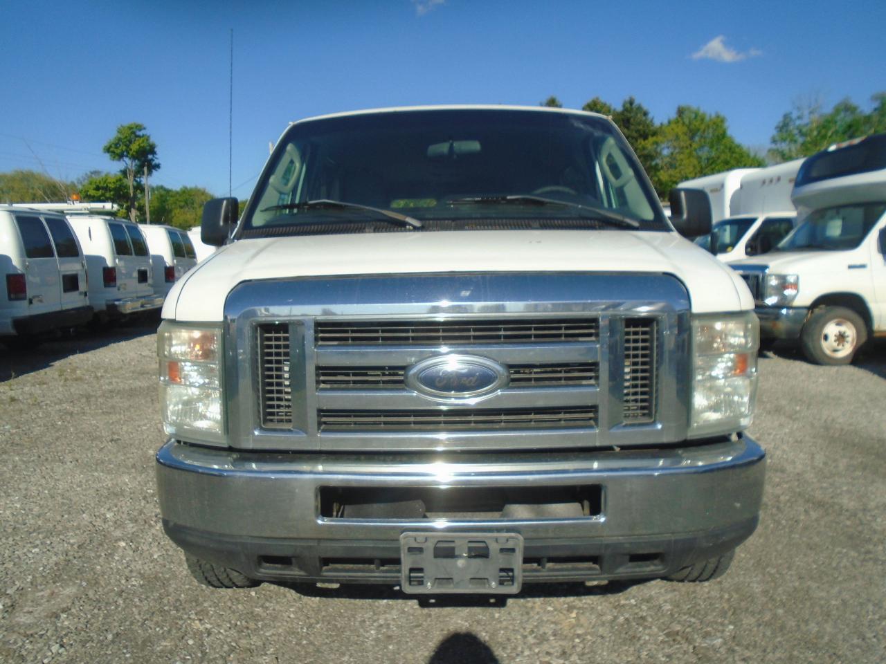 2011 Ford Club Wagon 12 PASSANGER  XLT - Photo #2