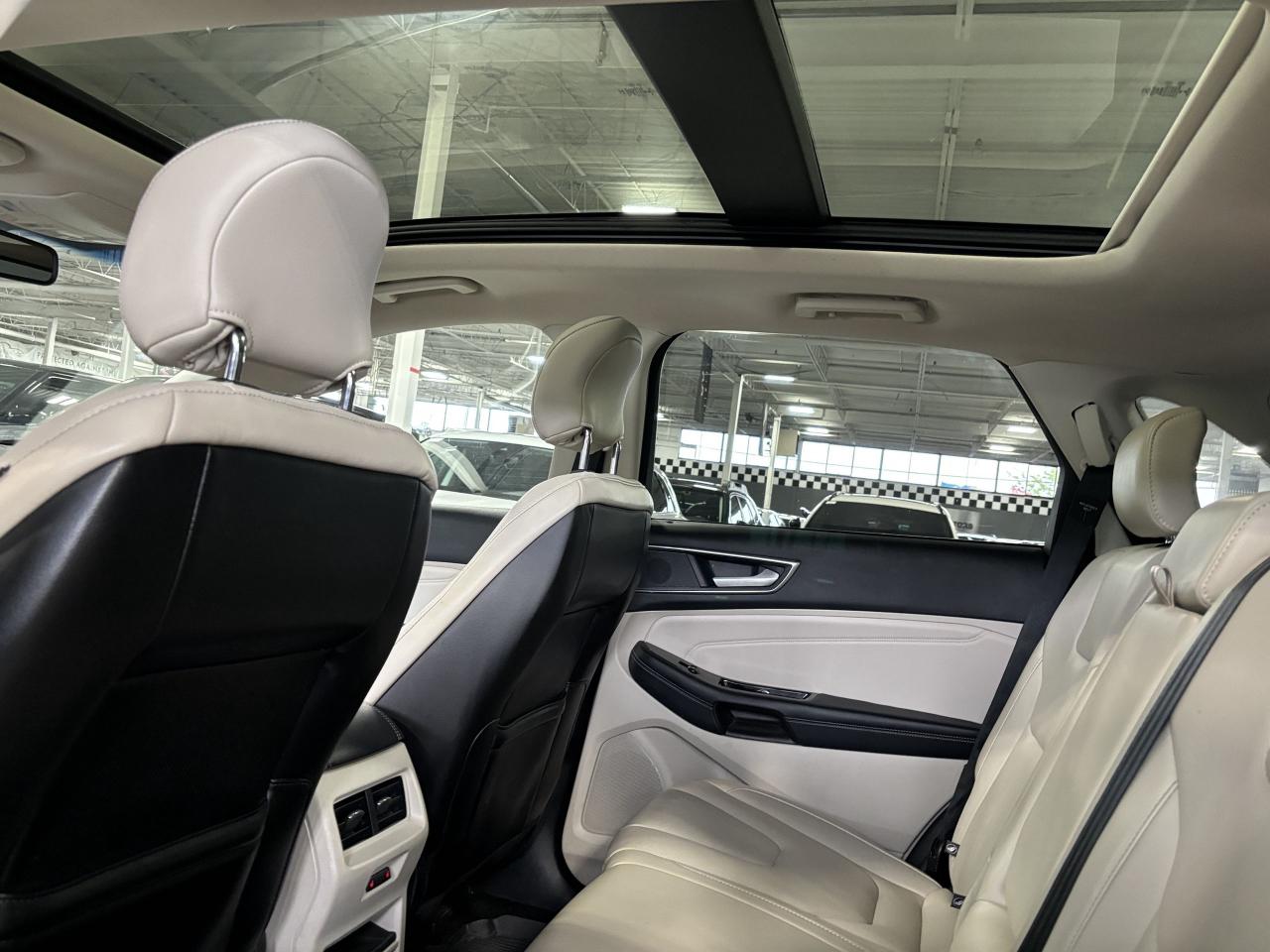 2018 Ford Edge Titanium AWD|ECOBOOST|NAV|CREAMLEATHER|PANOROOF|++ - Photo #8
