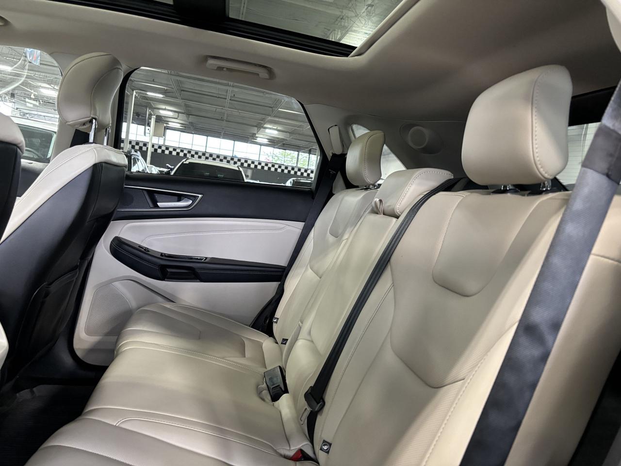 2018 Ford Edge Titanium AWD|ECOBOOST|NAV|CREAMLEATHER|PANOROOF|++ - Photo #9
