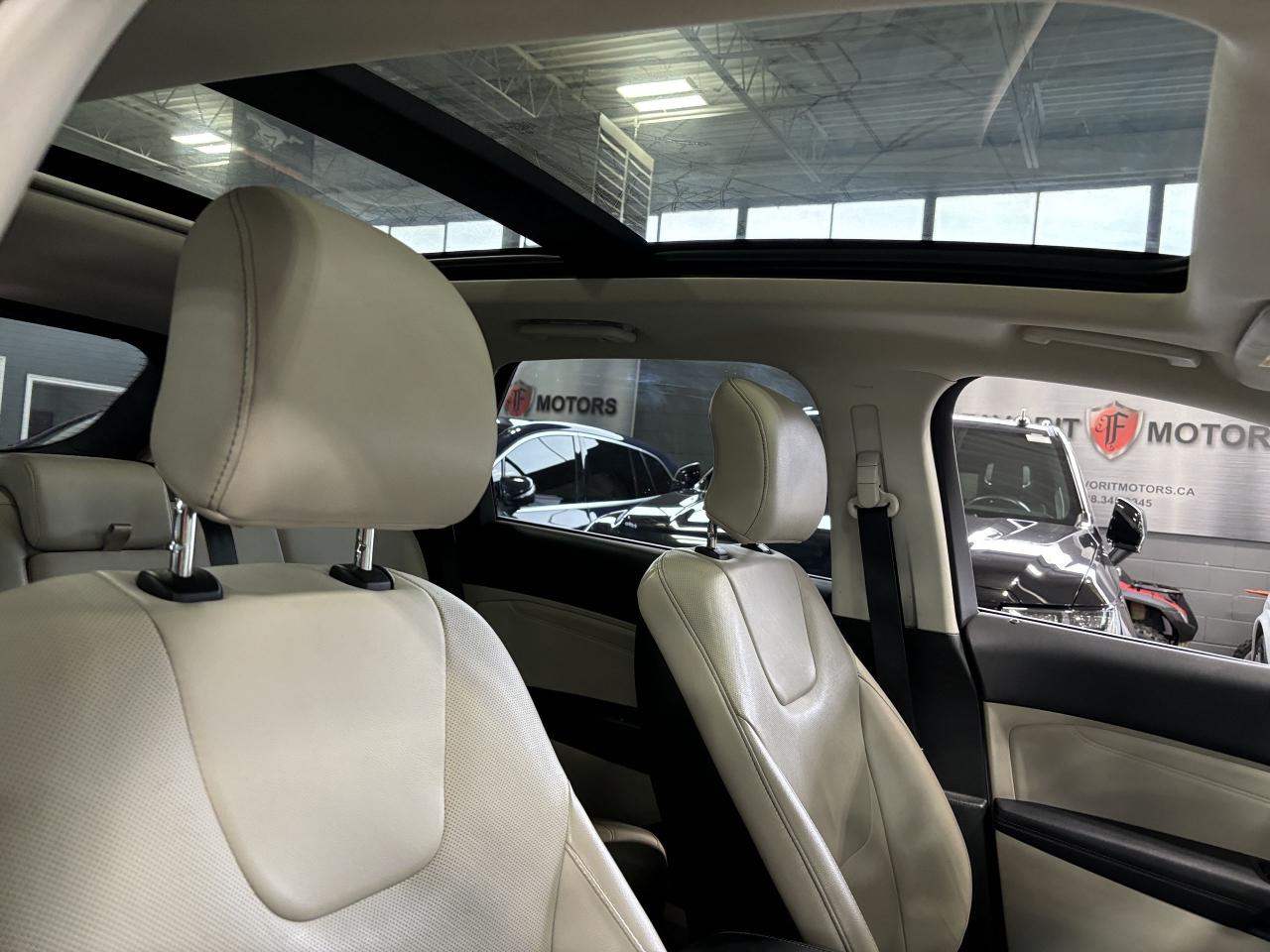 2018 Ford Edge Titanium AWD|ECOBOOST|NAV|CREAMLEATHER|PANOROOF|++ - Photo #14