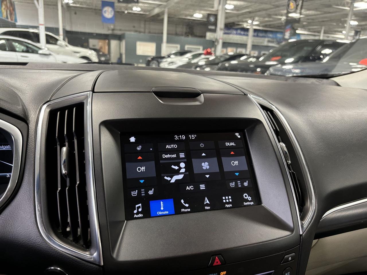 2018 Ford Edge Titanium AWD|ECOBOOST|NAV|CREAMLEATHER|PANOROOF|++ - Photo #20