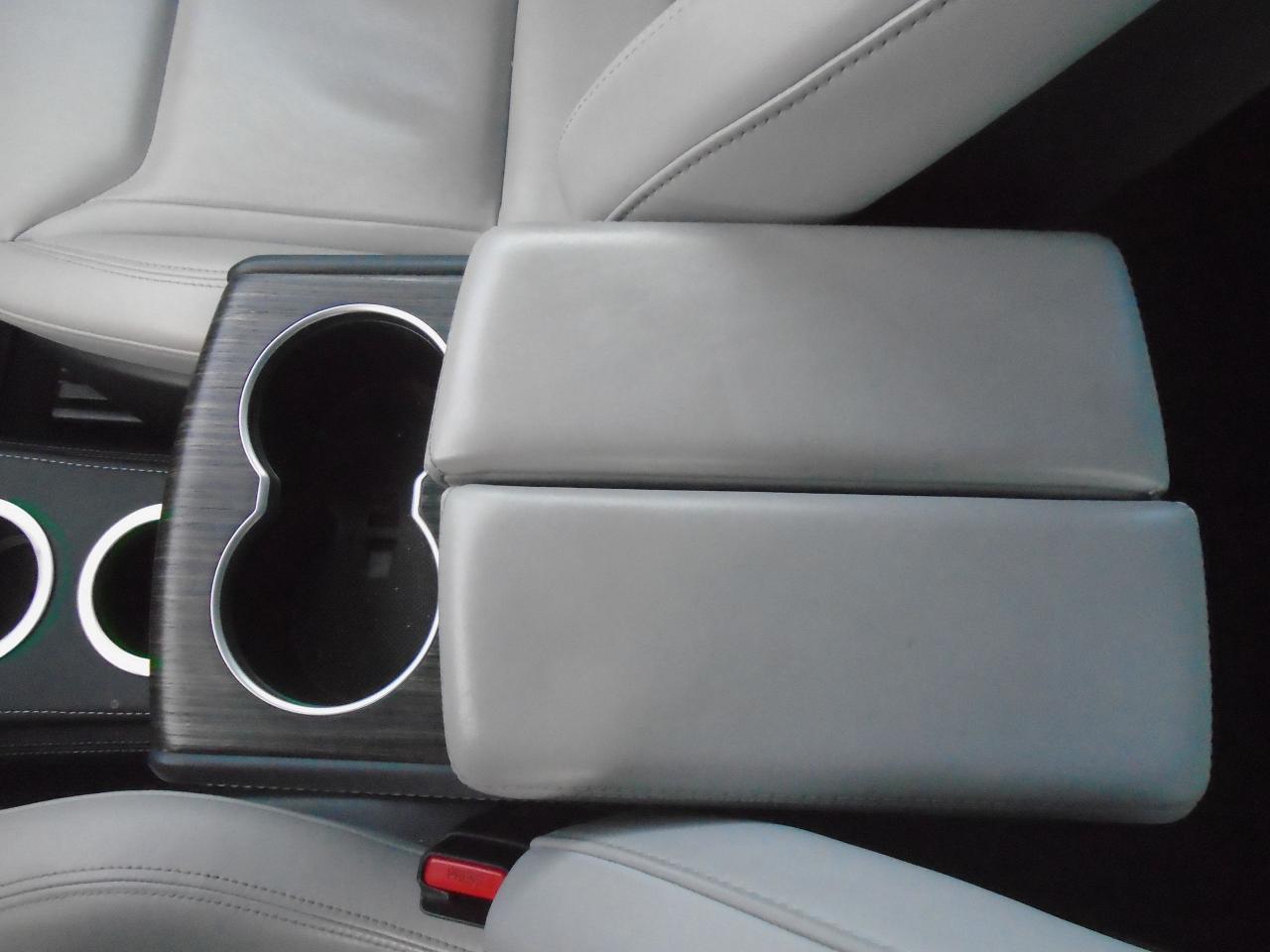 2015 Tesla Model S 85D AWD FREE SUPERCHARGE 581KM FULL CHARGE - Photo #10