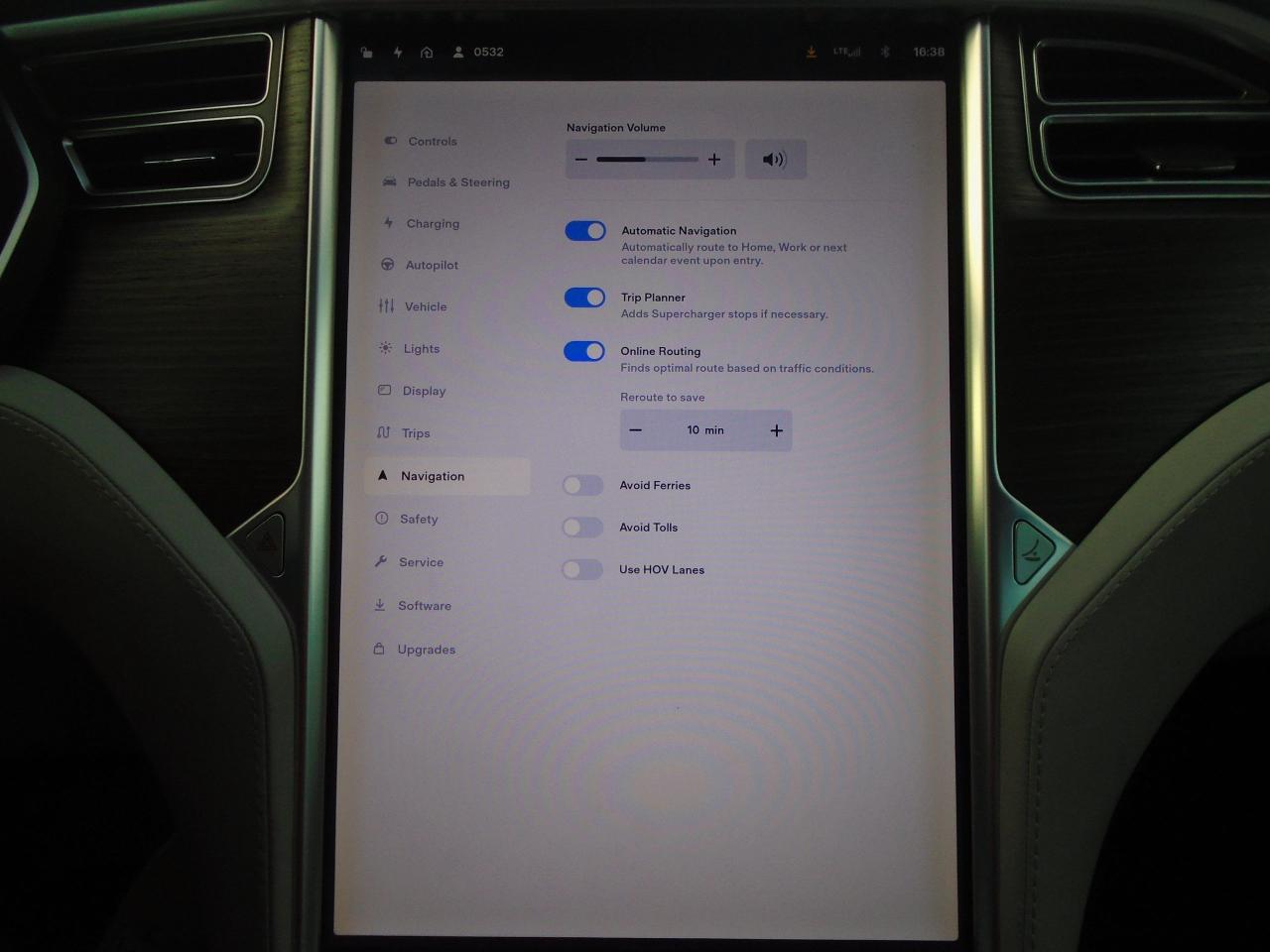 2015 Tesla Model S 85D AWD FREE SUPERCHARGE 581KM FULL CHARGE - Photo #24