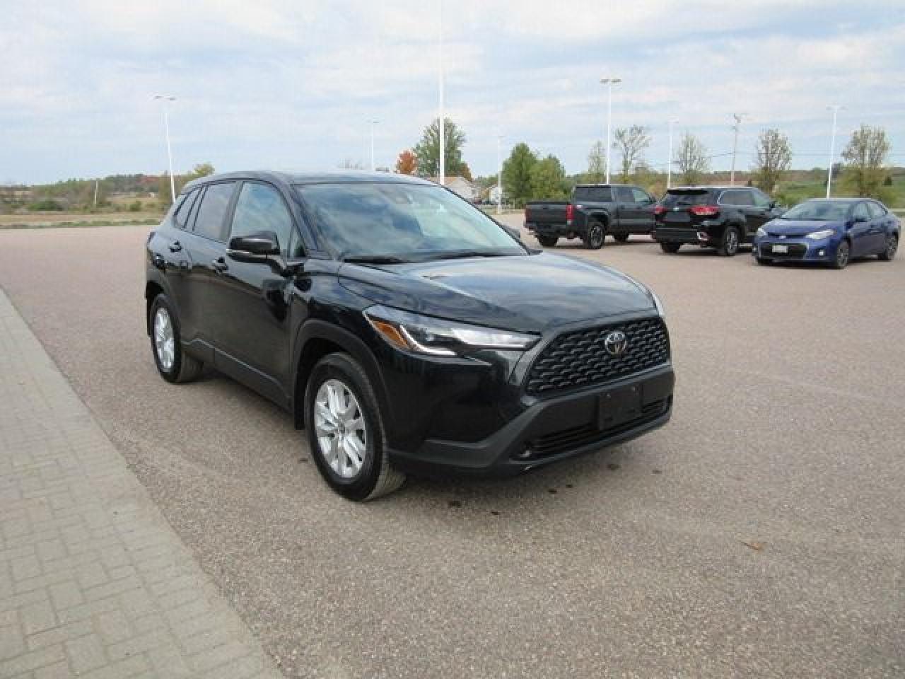 2022 Toyota Corolla Cross LE - Photo #7