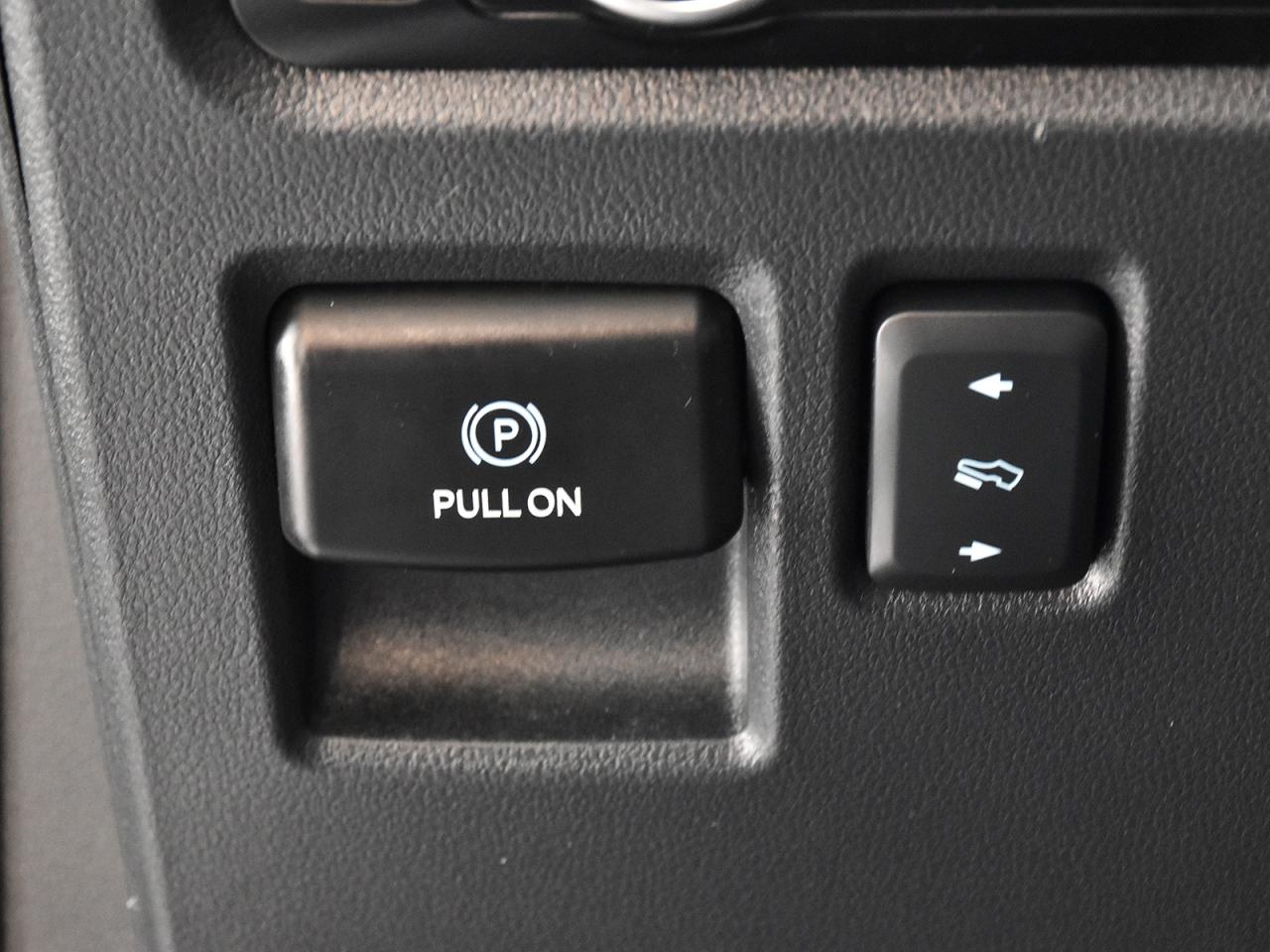 12575822