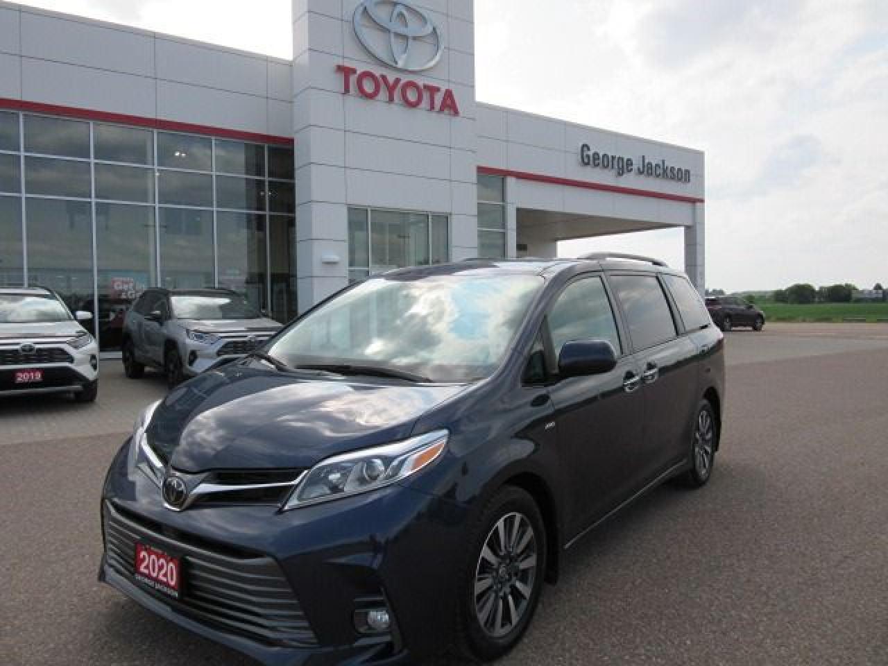 Used 2020 Toyota Sienna XLE for sale in Renfrew, ON