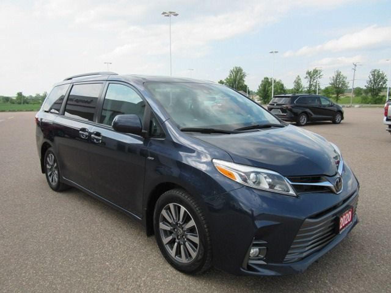 2020 Toyota Sienna XLE - Photo #8