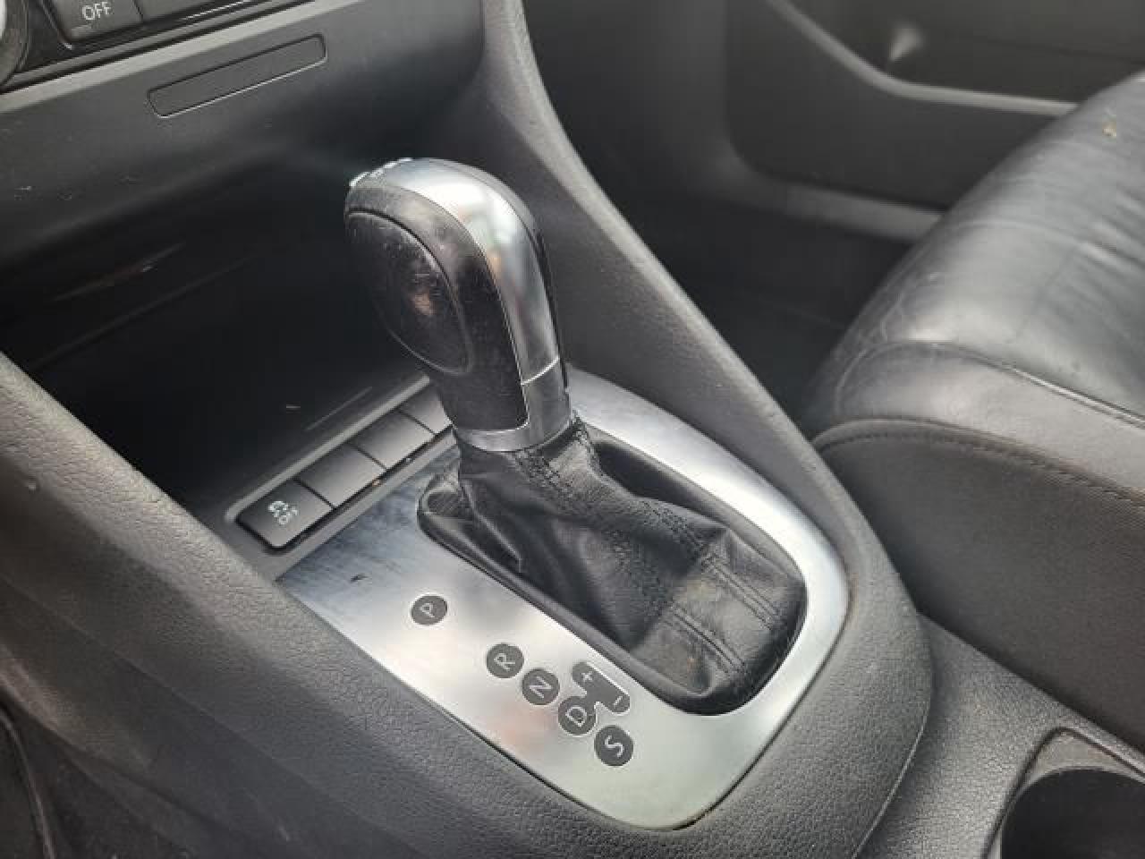 2013 Volkswagen Golf HIGHLINE TDI Photo11
