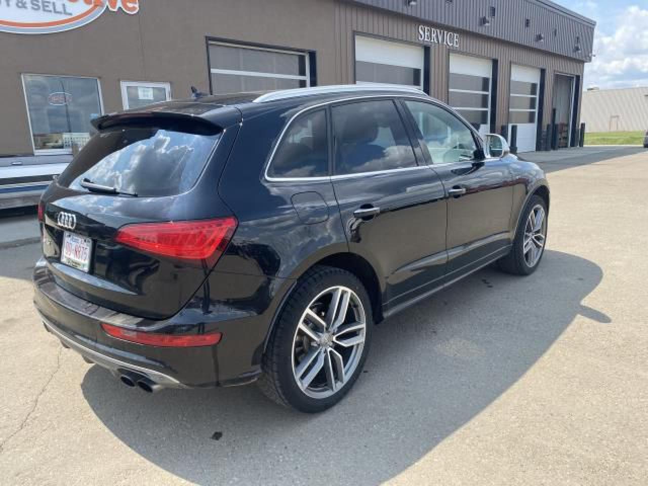2015 Audi SQ5 3.0T PREMIUM PLUS QU - Photo #2