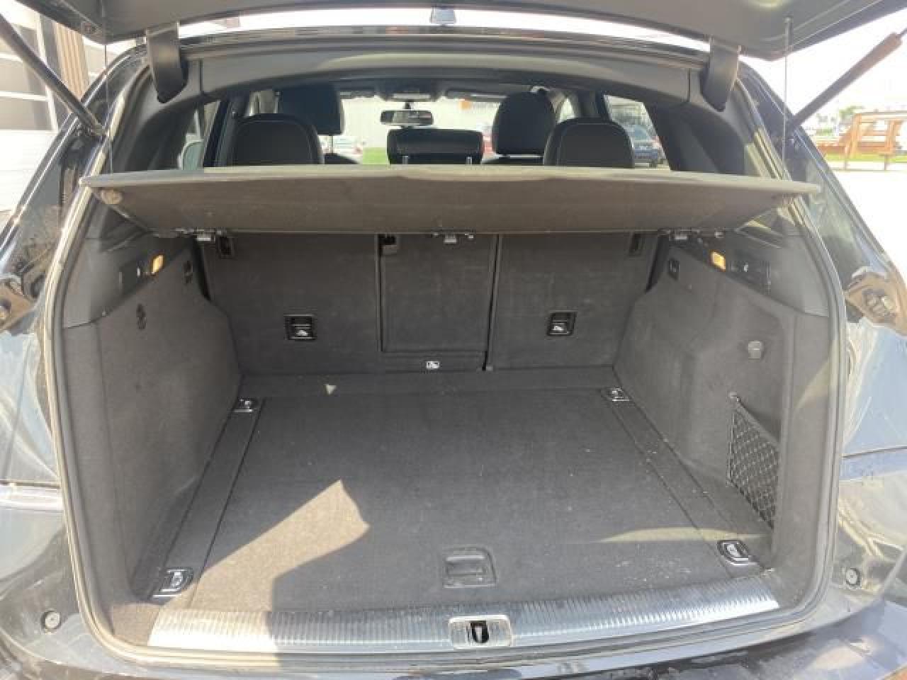 2015 Audi SQ5 3.0T PREMIUM PLUS QU - Photo #9