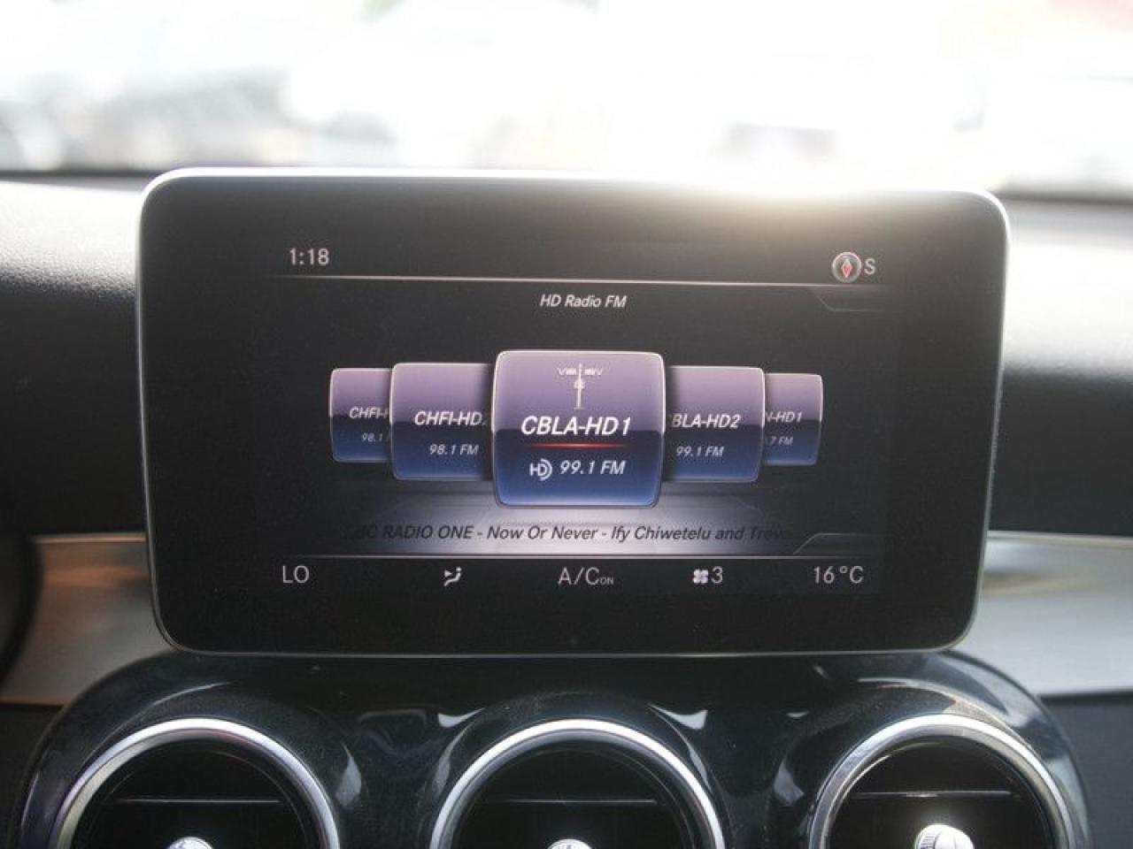 2018 Mercedes-Benz GLC 300 4MATIC®  **360 CAM - SUNROOF** Photo