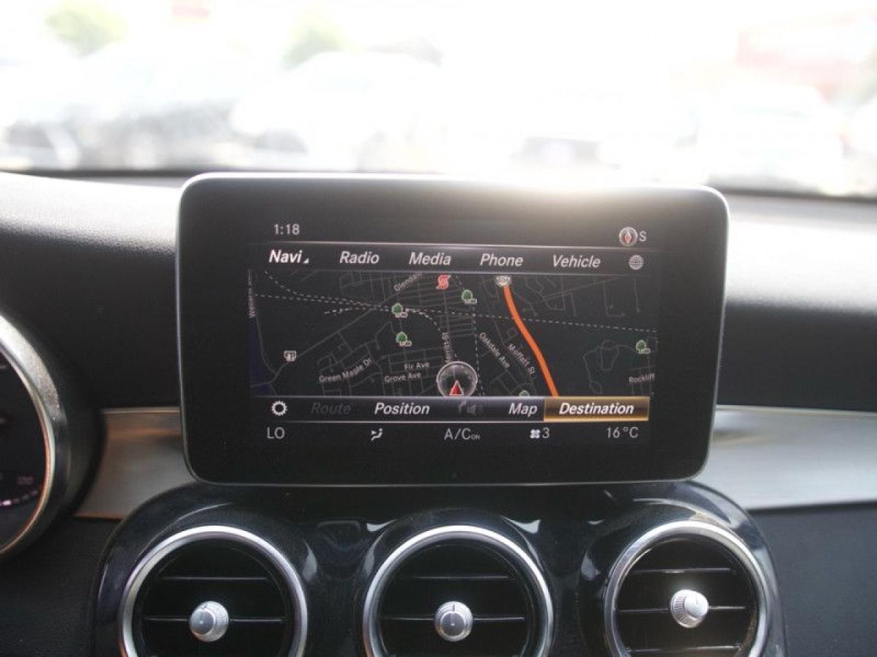 2018 Mercedes-Benz GLC 300 4MATIC®  **360 CAM - SUNROOF** Photo