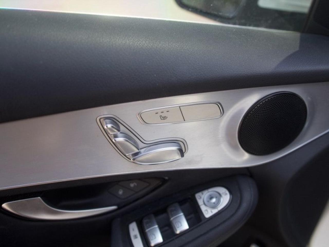 2018 Mercedes-Benz GLC 300 4MATIC®  **360 CAM - SUNROOF** Photo