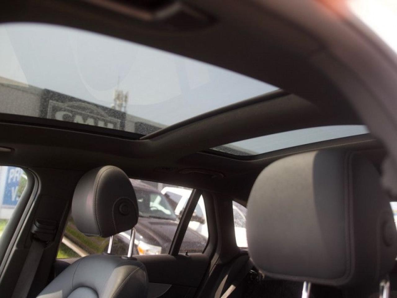 2018 Mercedes-Benz GLC 300 4MATIC®  **360 CAM - SUNROOF** Photo