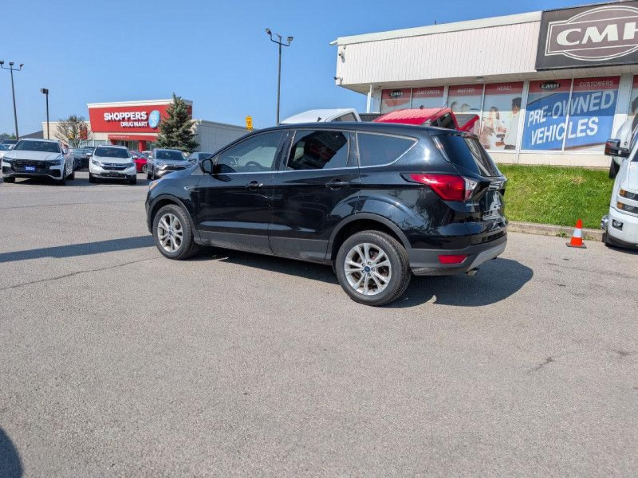 2019 Ford Escape SE  **LOW KMS - AWD** Photo3