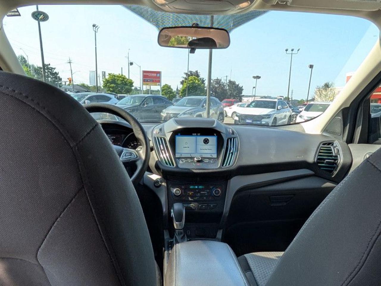 2019 Ford Escape SE  **LOW KMS - AWD** Photo