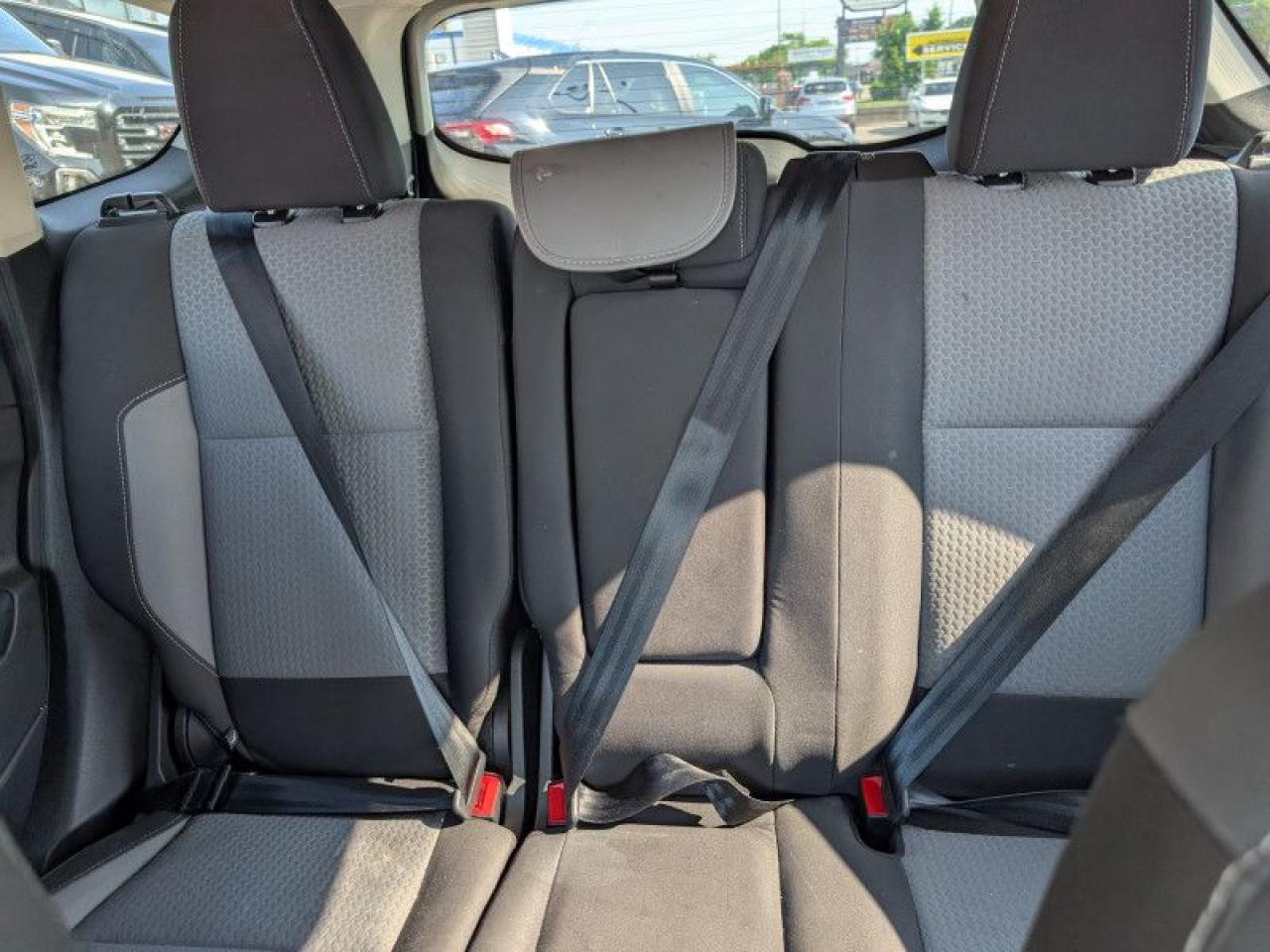2019 Ford Escape SE  **LOW KMS - AWD** Photo