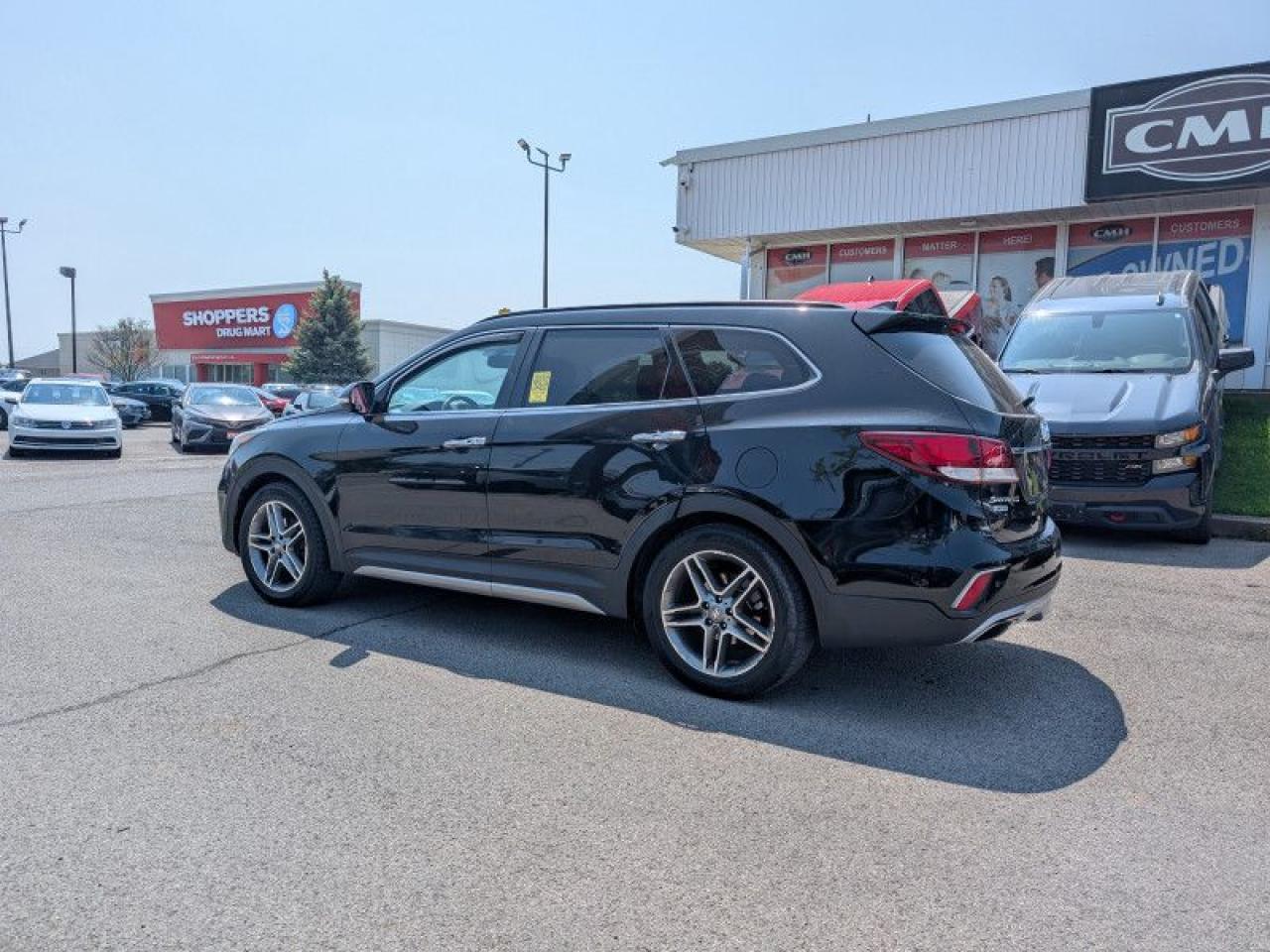 2017 Hyundai Santa Fe XL Limited  **PANO ROOF - 6 PASS** Photo2