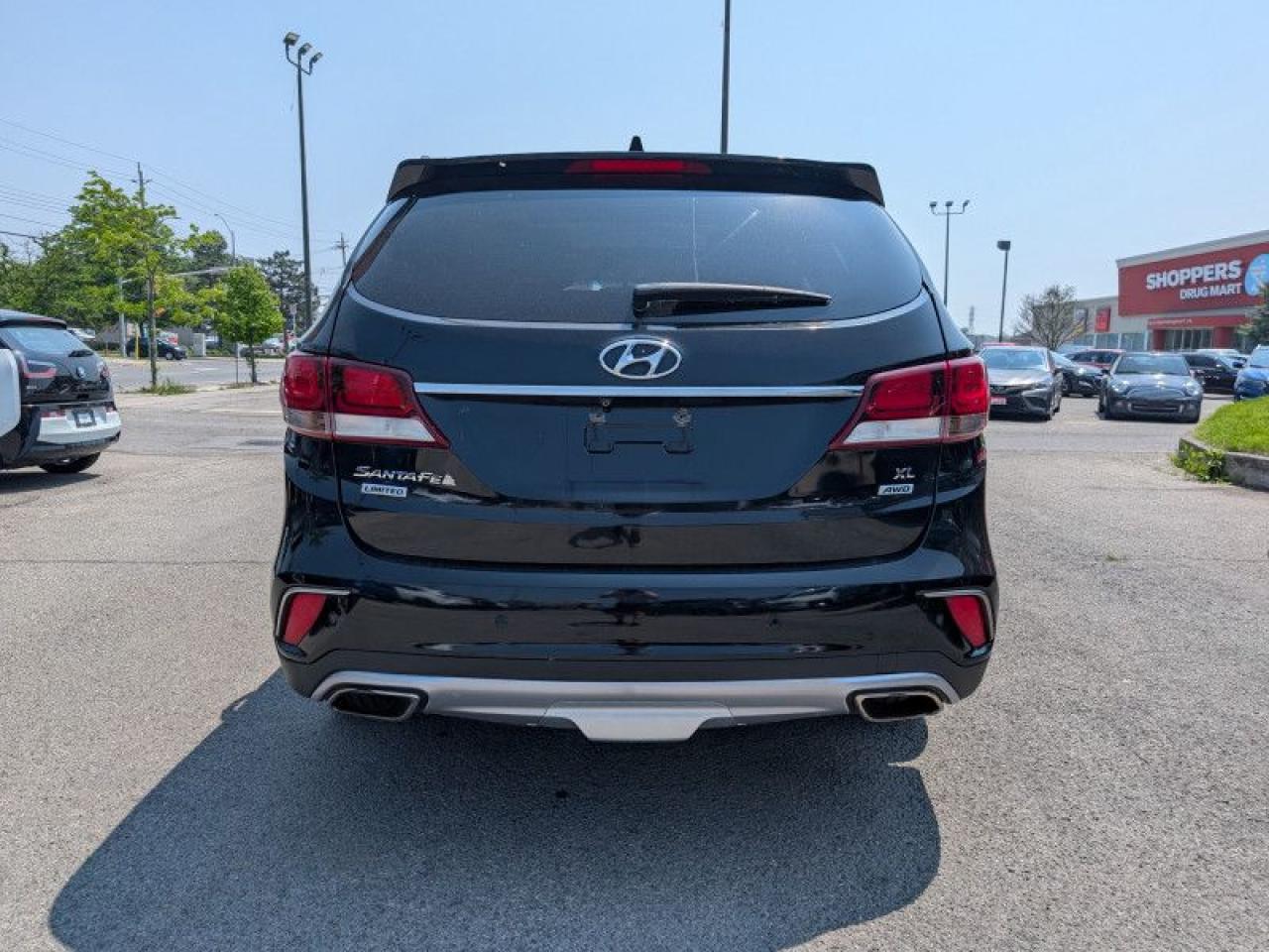 2017 Hyundai Santa Fe XL Limited  **PANO ROOF - 6 PASS** Photo3