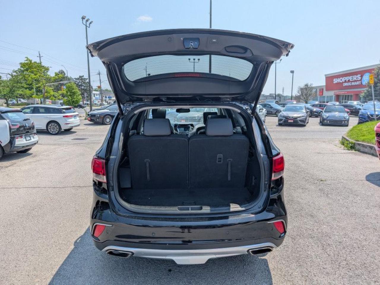 2017 Hyundai Santa Fe XL Limited  **PANO ROOF - 6 PASS** Photo