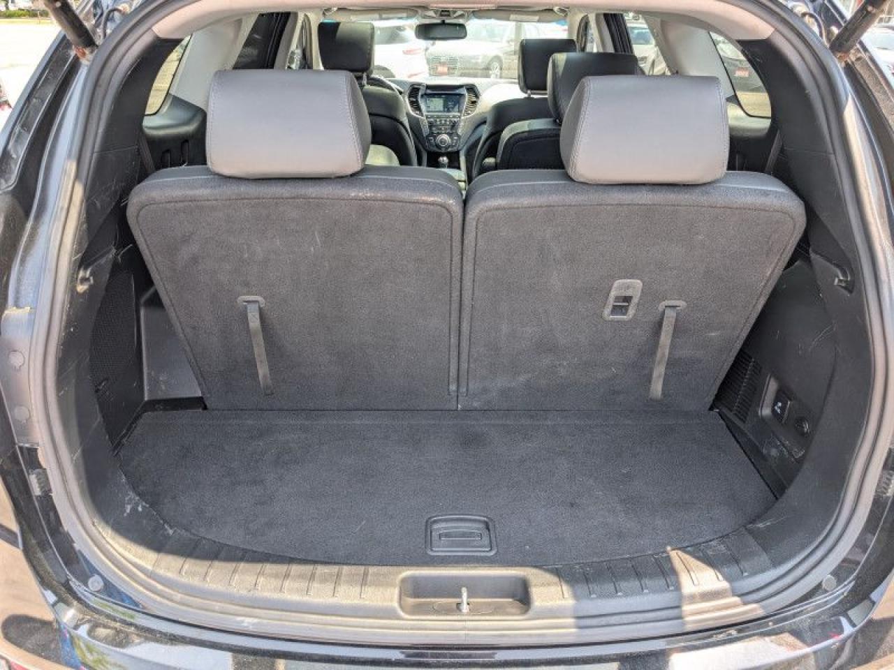 2017 Hyundai Santa Fe XL Limited  **PANO ROOF - 6 PASS** Photo