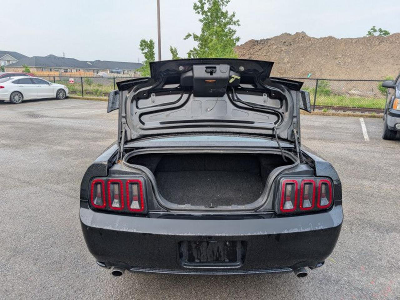 2009 Ford Mustang GT Coupe  **GLASS ROOF - RED LEATHER** Photo