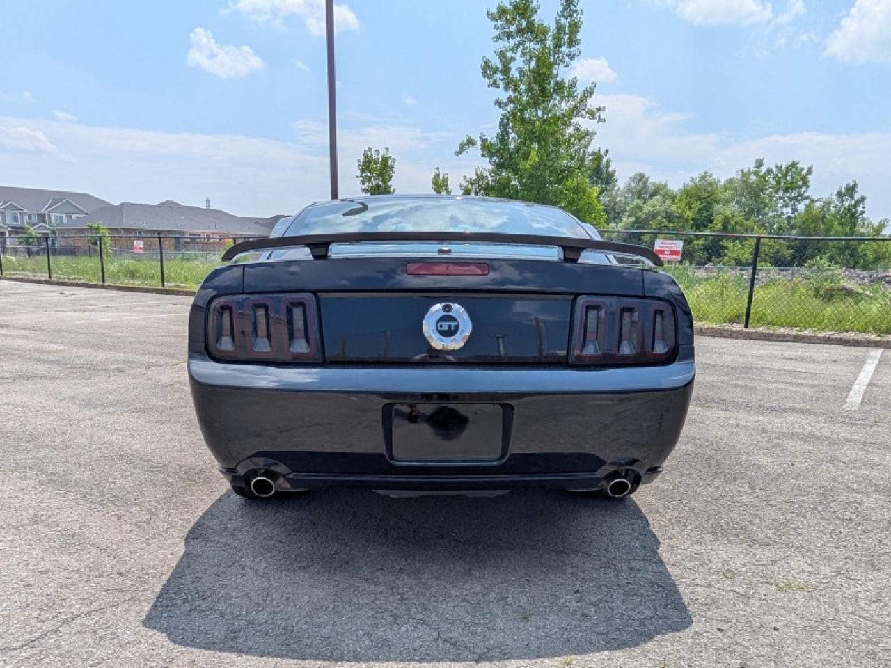 2009 Ford Mustang GT Coupe  **GLASS ROOF - RED LEATHER** Photo3