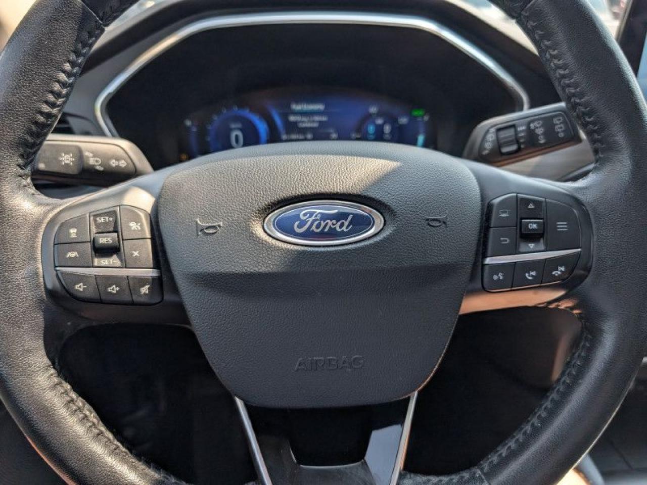 2020 Ford Escape Titanium  **TITANIUM PREMIUM PKG** Photo