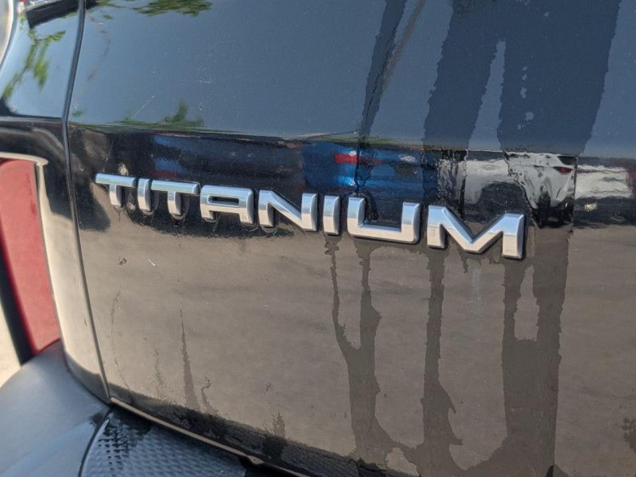 2020 Ford Escape Titanium  **TITANIUM PREMIUM PKG** Photo
