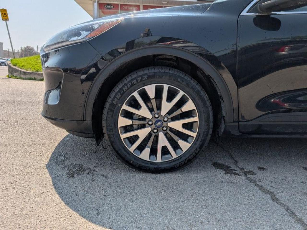 2020 Ford Escape Titanium  **TITANIUM PREMIUM PKG** Photo