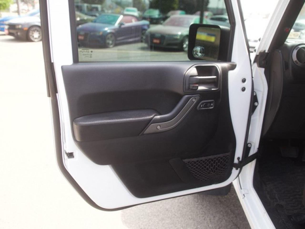 2017 Jeep Wrangler Unlimited Sport  **AFTERMARKET ANDROID SCREEN** Photo