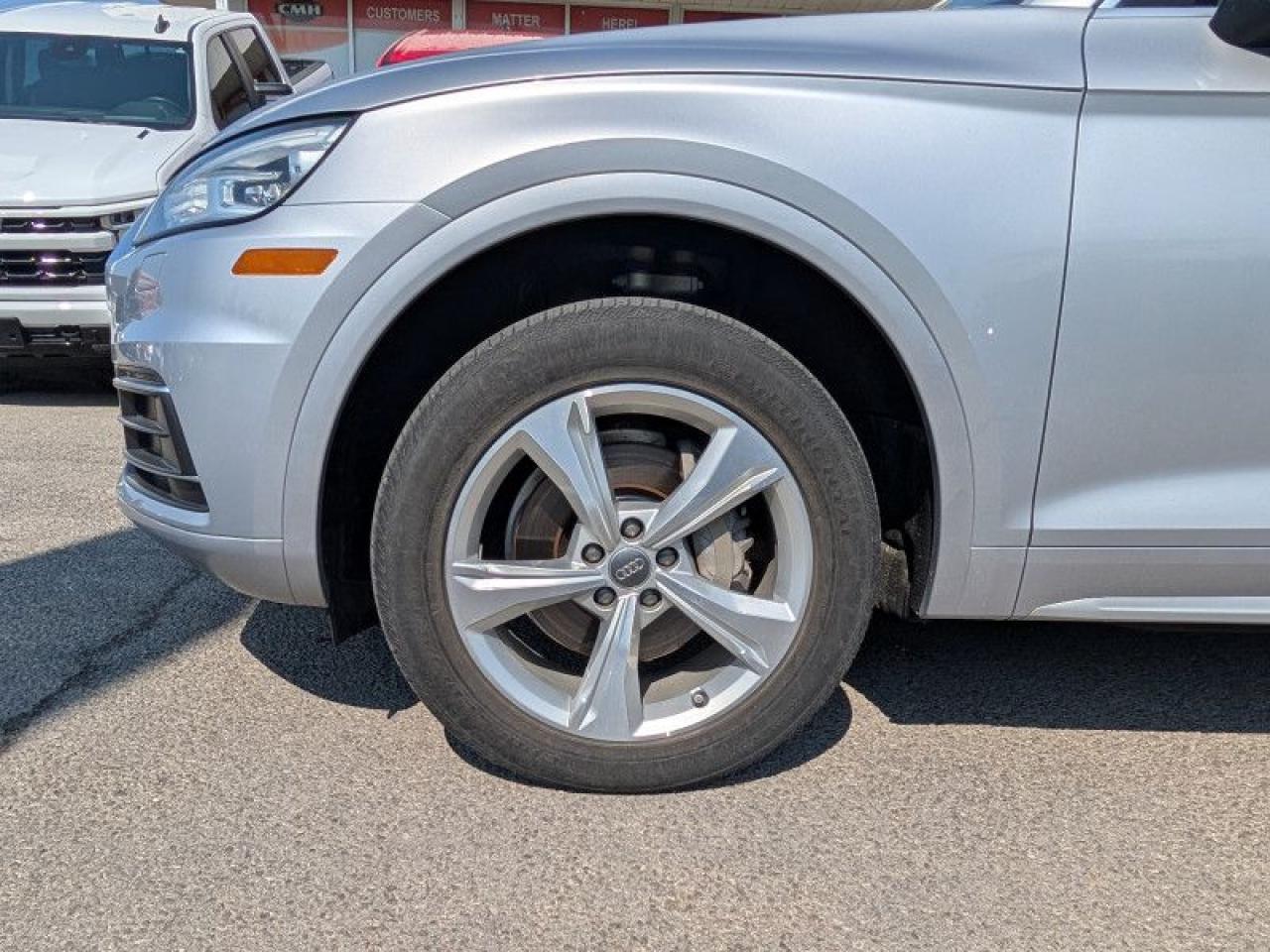 2018 Audi Q5 2.0 TFSI quattro Progressiv  **VERY LOW KMS** Photo