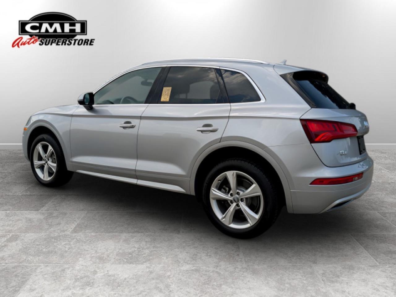 2018 Audi Q5 2.0 TFSI quattro Progressiv  **VERY LOW KMS** Photo2