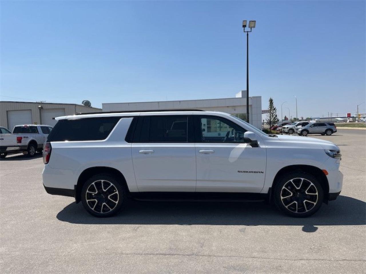 2021 Chevrolet Suburban  Photo1