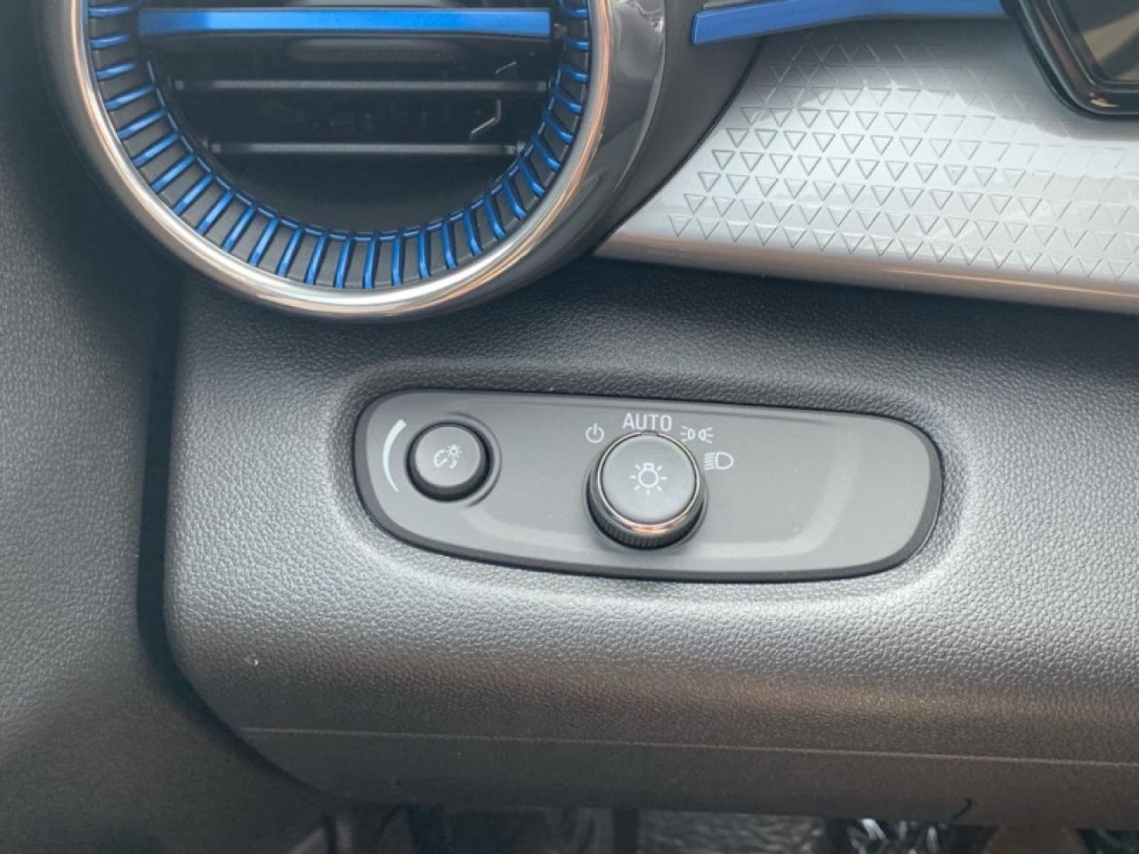 12576566
