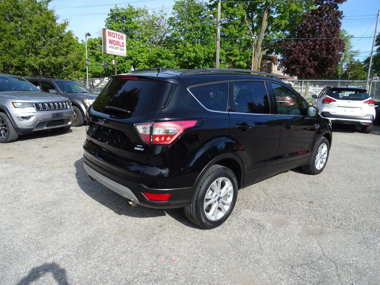 2017 Ford Escape SE - Photo #6