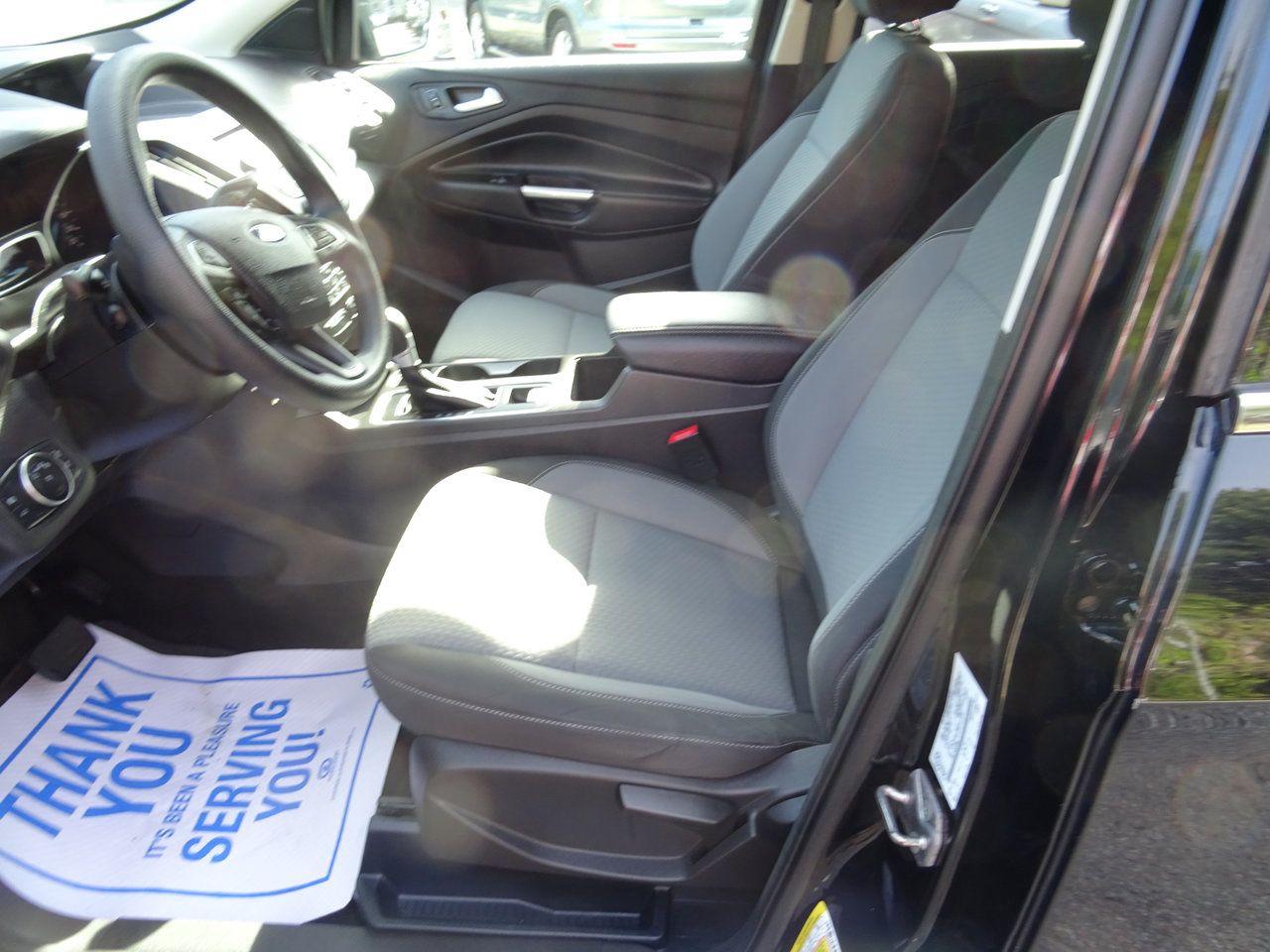 2017 Ford Escape SE - Photo #10