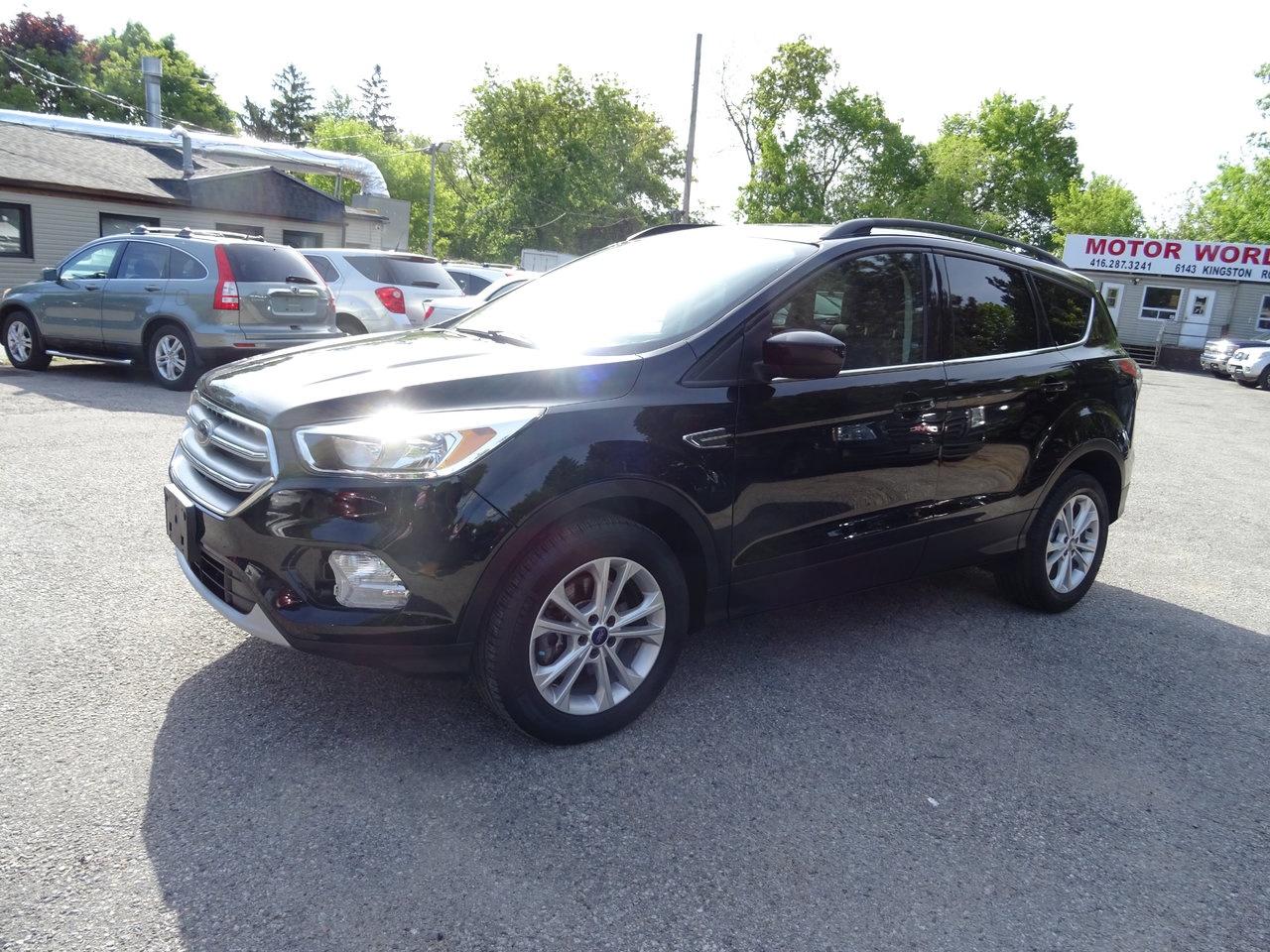 2017 Ford Escape SE - Photo #2