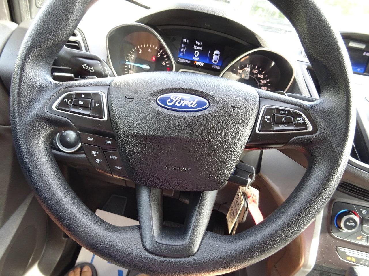 2017 Ford Escape SE - Photo #12