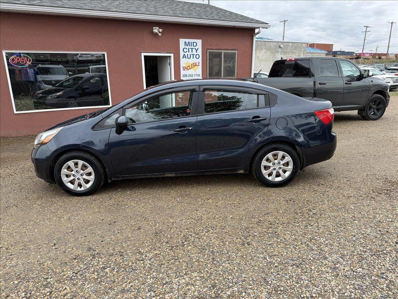 Used 2012 Kia Rio LX MANUAL ONLY 139K for sale in Saskatoon, SK