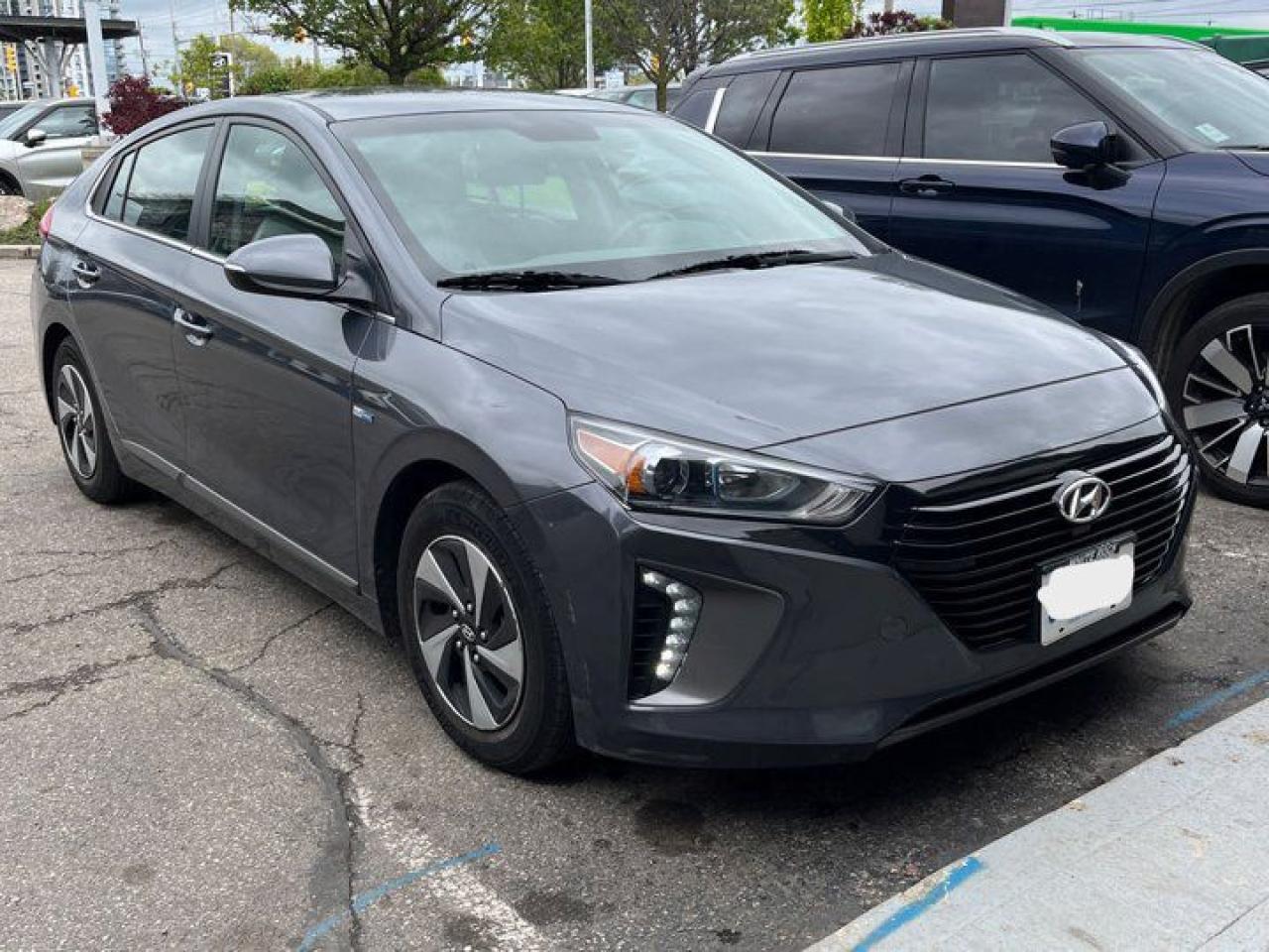 Used 2019 Hyundai Ioniq Hybrid Luxury | Leather | Sunroof | Heated Steering + Seats | Power Seat | CarPlay + Android | and More ! for sale in Guelph, ON