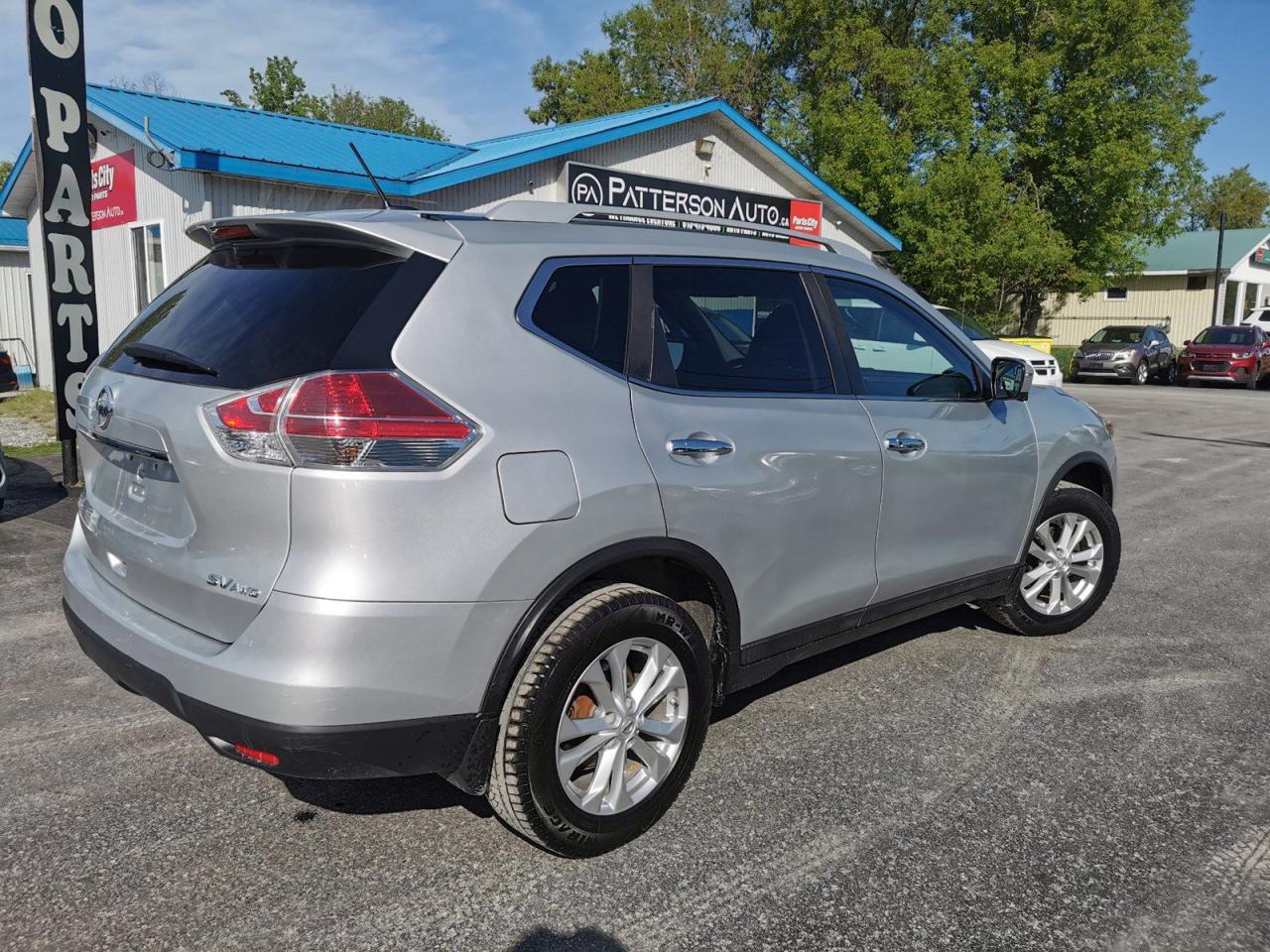 2016 Nissan Rogue S AWD - Photo #5